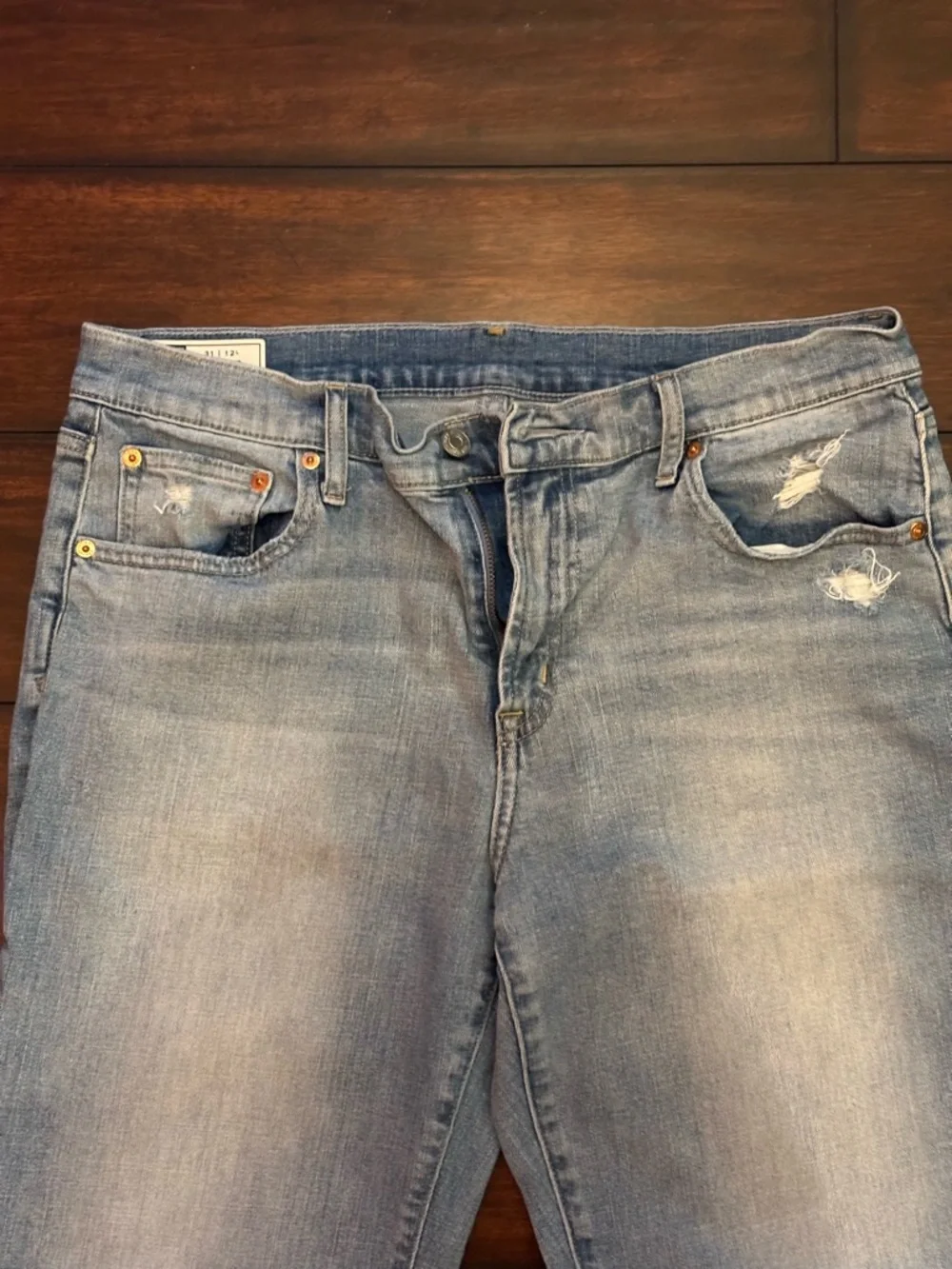 GAP Girlfriend Jeans Mid Rise Distressed Size 31/12L - Picture 4 of 11